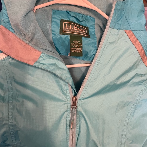 Girls LL Bean rain coat - Picture 3 of 3